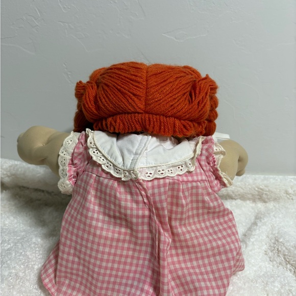 Cabbage patch doll - Picture 2 of 3